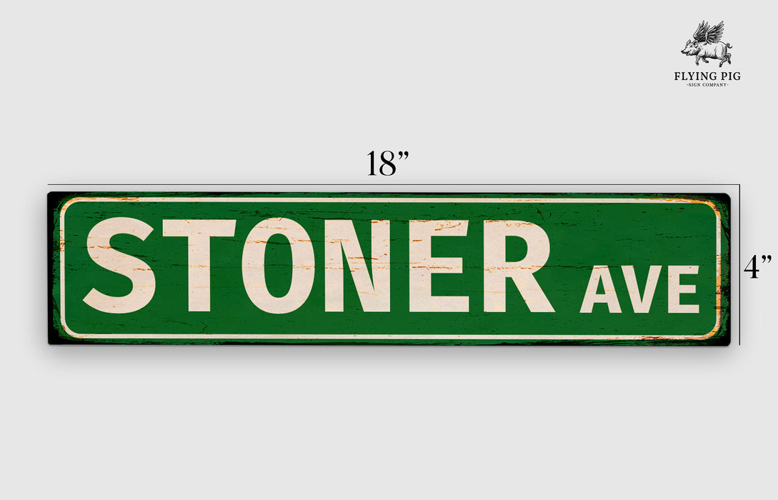 a green and white sign that says stoner ave