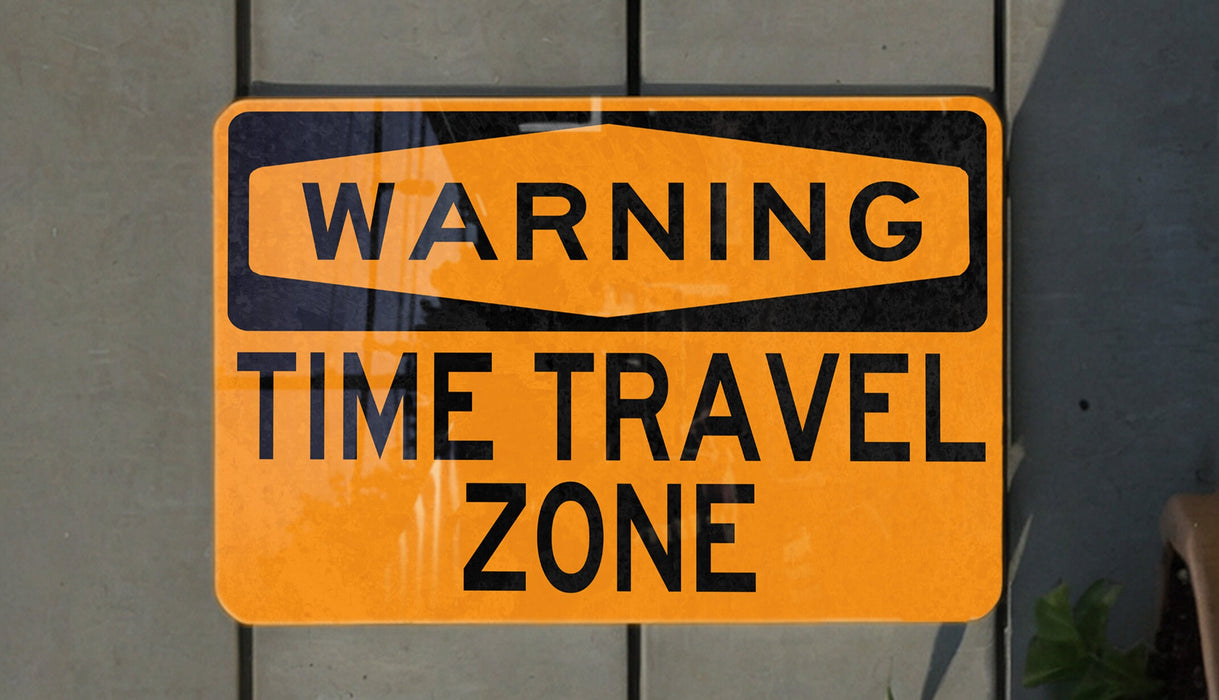 a yellow sign that says some line lywet in russian