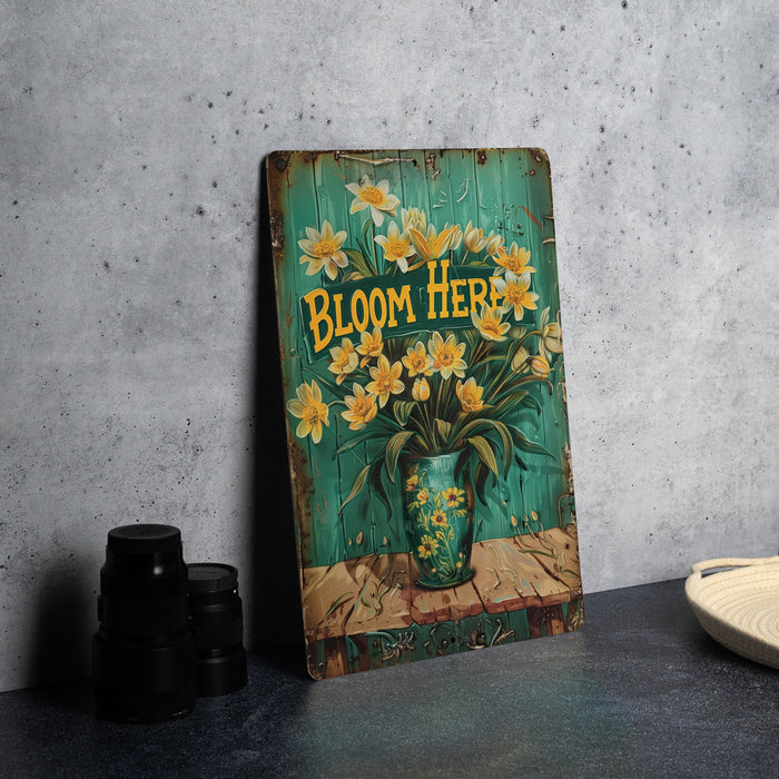 a picture of a vase of flowers on a table