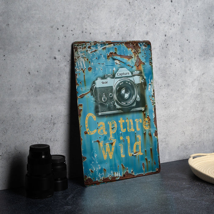 a picture of a camera sitting on a table
