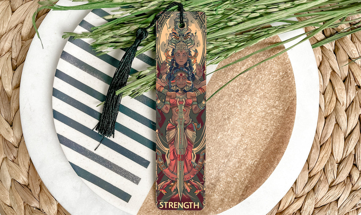 a close up of a snowboard on a plate