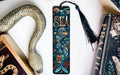 a bookmark with the word sea written on it
