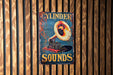 a sign on a wall that says cylindder sounds