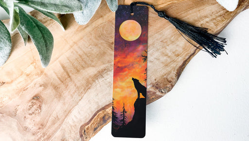 a bookmark with a picture of a wolf on it