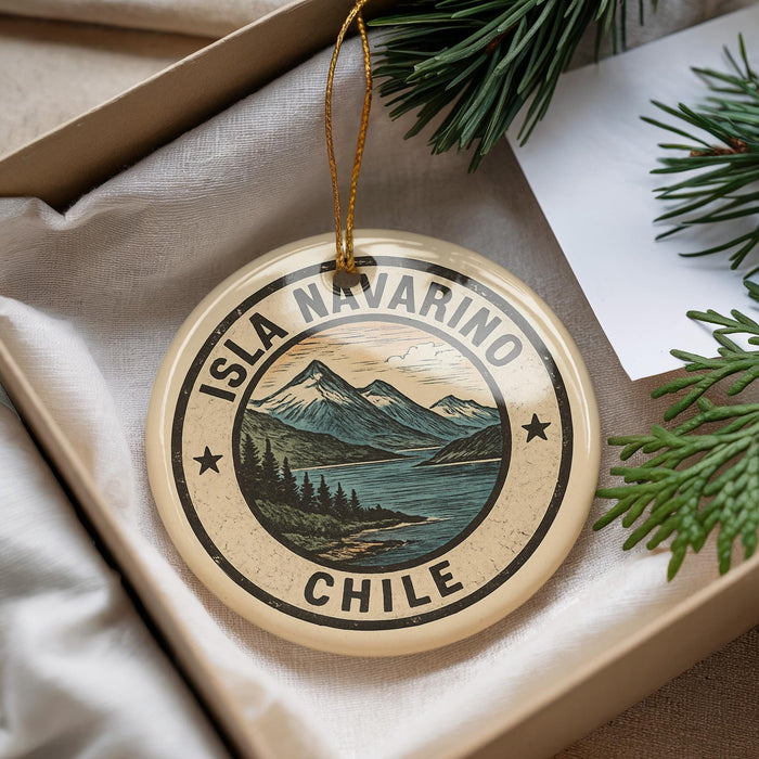 A circular ornament with the text "ISLA NAVARINO CHILE" printed on it, surrounded by a scenic mountain landscape.
