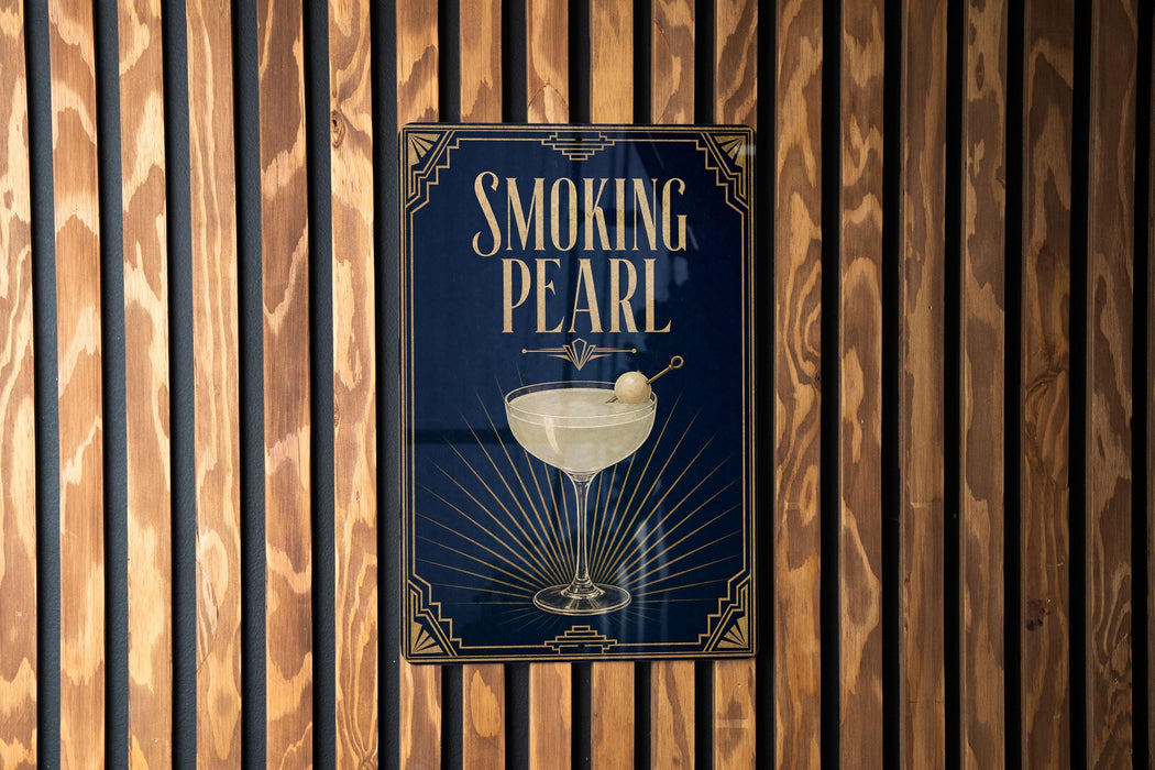 A poster with the title "Smoking Pearl" is displayed on a wooden wall.